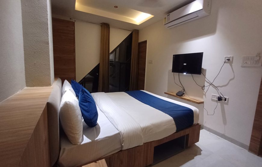 Jmb Height Deluxe  Room